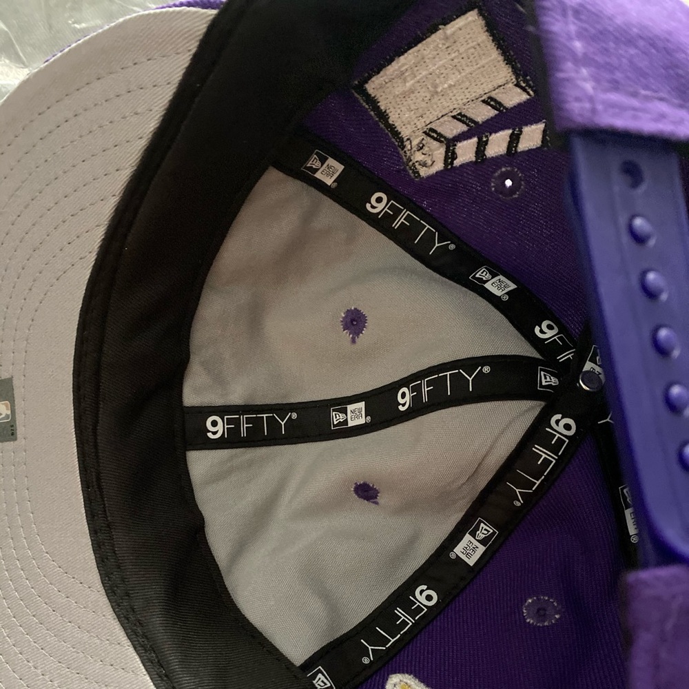 New Era Los Angeles Lakers “Tour of LA” Snapback - Picture 6 of 9